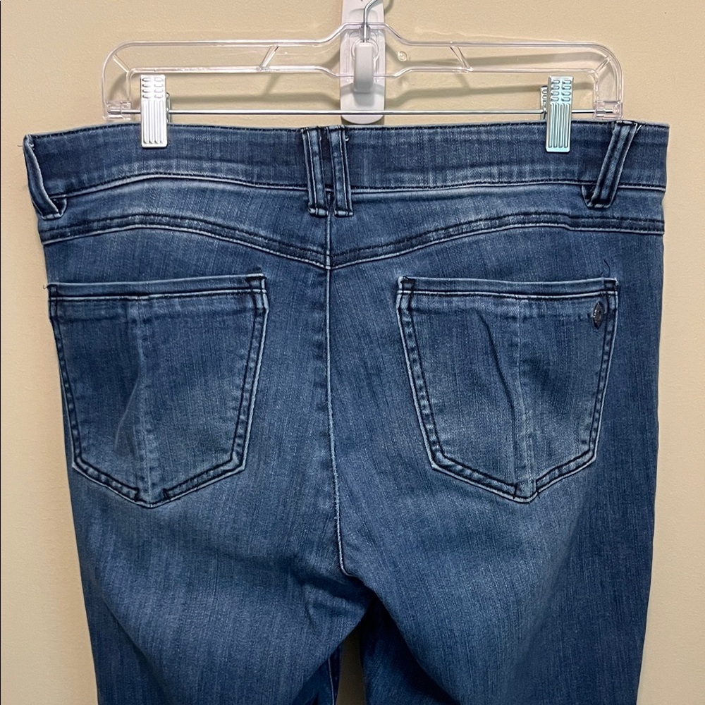Democracy Blue Women's Jeans - Picture 4 of 4